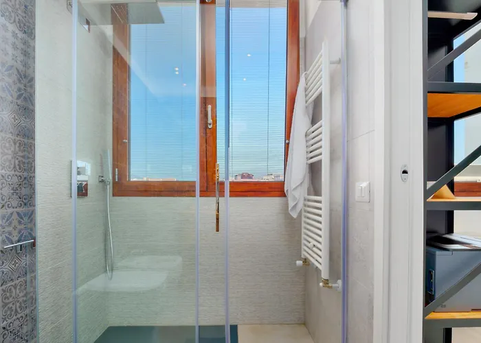 Window On The Sea Ольбія