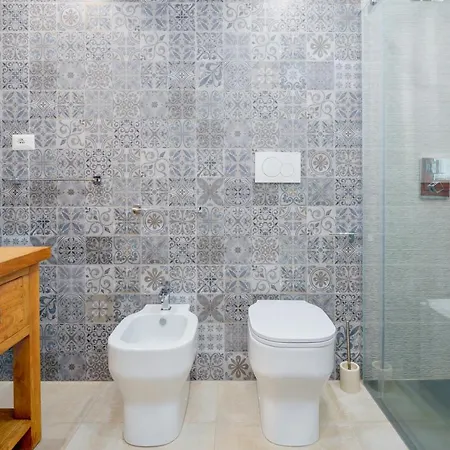 Window On The Sea * אולביה