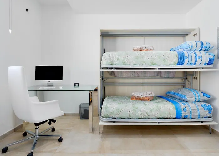 Window On The Sea Apartament *