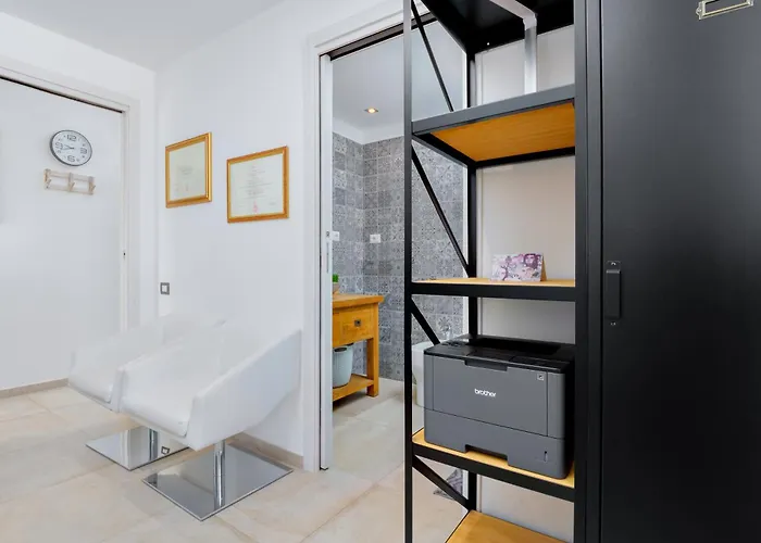 Window On The Sea Apartament *