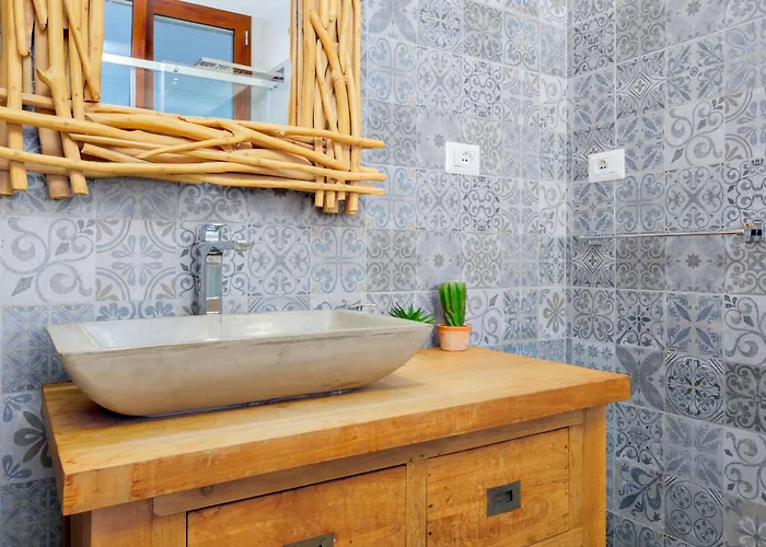 Window On The Sea アパート *